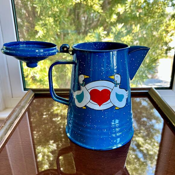 Vintage Tres Troquelles Blue Enamelware Coffee Pot White Spatter Folk  art 1970s - Picture 4 of 13